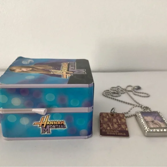 Hannah Montana Jewelbox and necklace - Picture 5 of 13